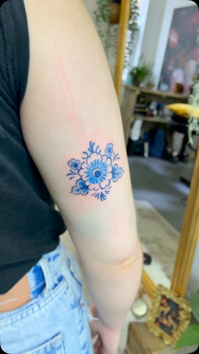 Turning Delft Blue Into Tattoos? Yes, Please! (28 Pics)