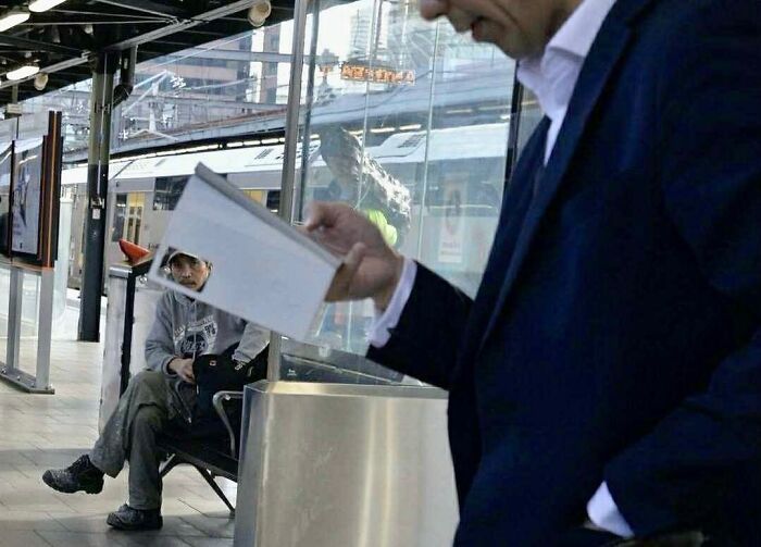 These Street Shots Are Like Seeing Life’s Little Surprises in Action (50 Pics)