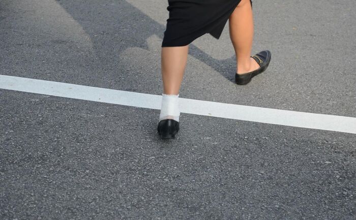 These Street Shots Are Like Seeing Life’s Little Surprises in Action (50 Pics)