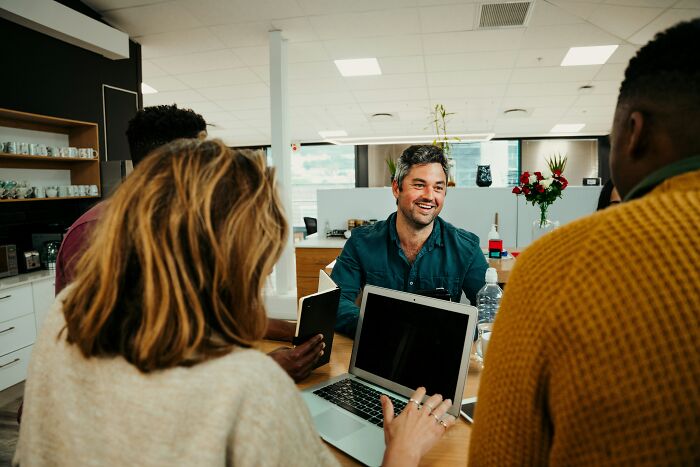 35 "What Were They Thinking?" Coworker Stories That Will Blow Your Mind