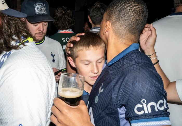 Peek These Wild Street Snapshots That Show Urban Life Just As It Is