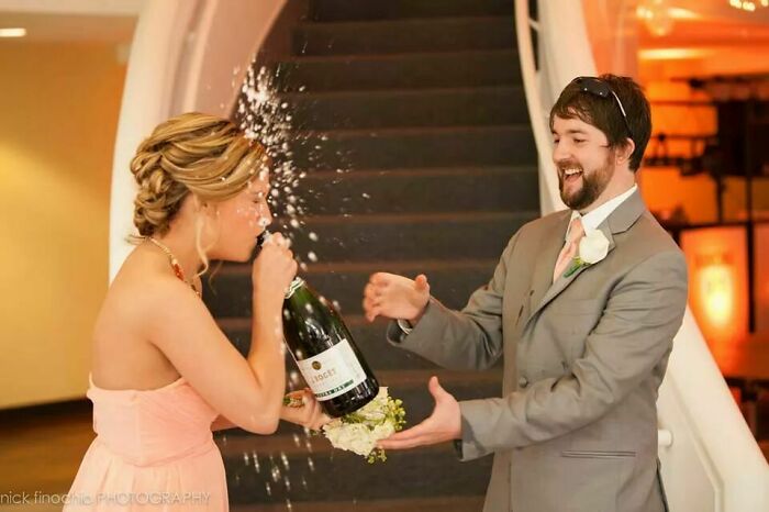 These Wedding Pics Are So Wrong, They’re Hilariously Awesome