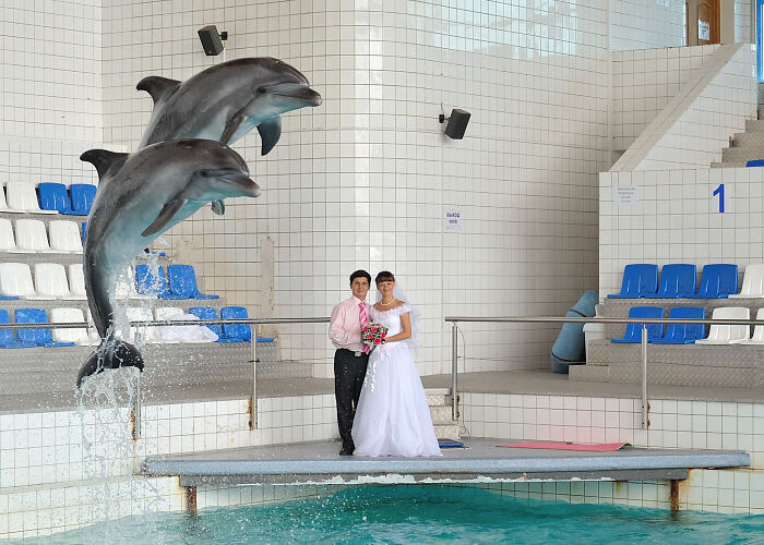 These Wedding Pics Are So Wrong, They’re Hilariously Awesome