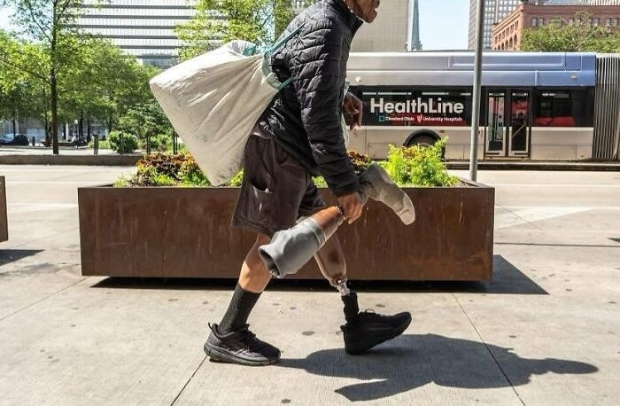 Wait, Did These Street Photos Just Nail Life’s Funniest & Most Surprising Moments?