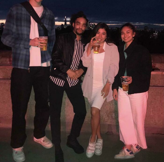 The Hilarious Struggles Of Being Super Tall (60 Pics That Nail It)