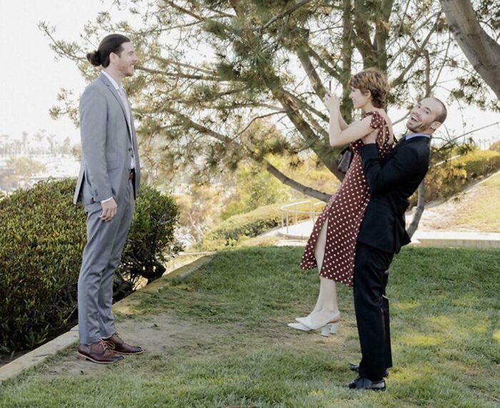 The Hilarious Struggles Of Being Super Tall (60 Pics That Nail It)