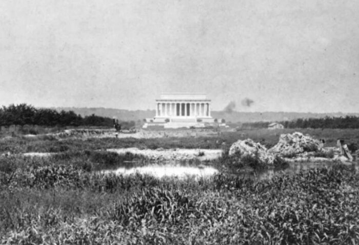 Throwback: Lincoln Memorial In 1917 Looks So Different!