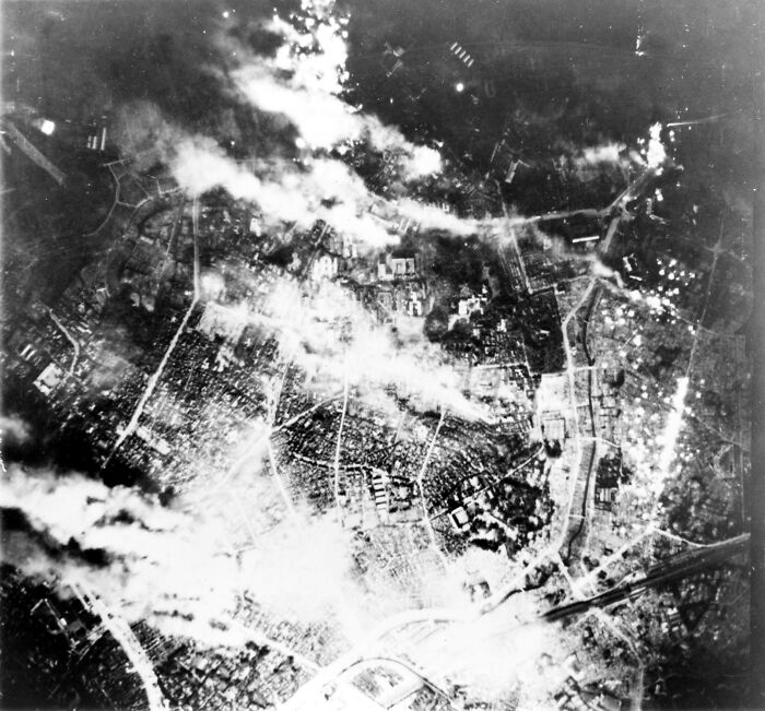 Tokyo Goes Up In Flames in 1945 – A Fiery Tragedy