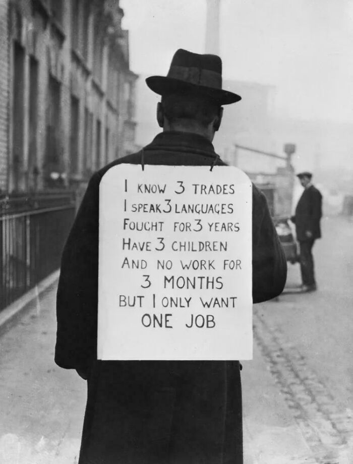 Hunting For Work In The Great Depression (Spoiler: Tough Times!)