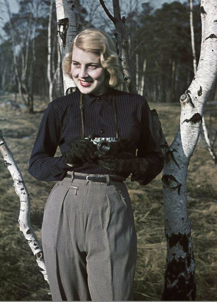 What Did Norwegian Glam Look Like During World War II? Blonde And Stunning!
