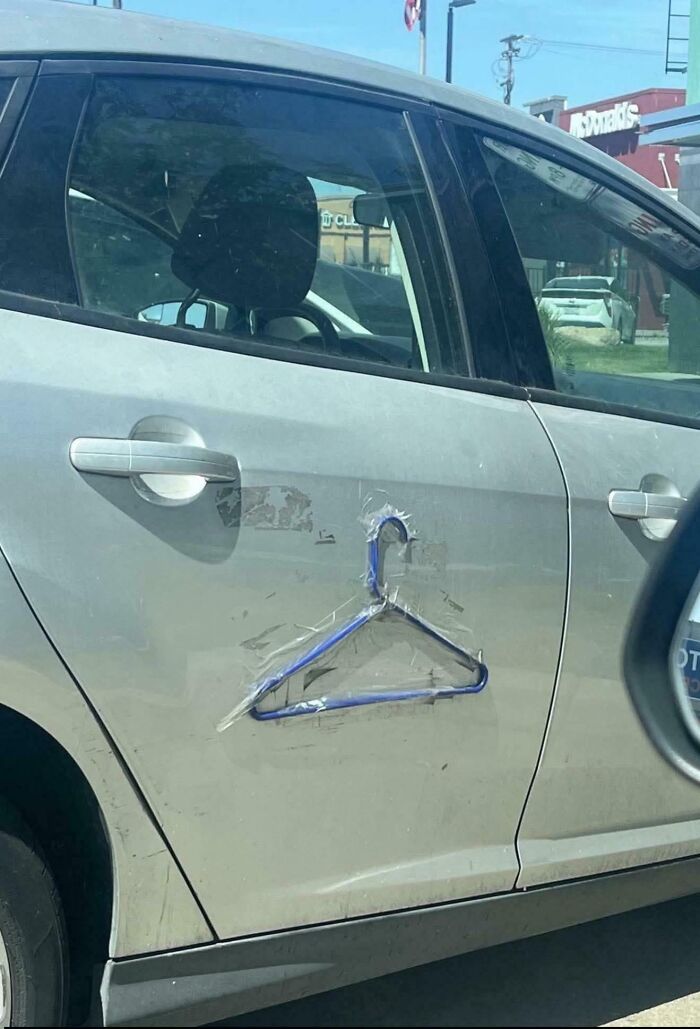 25 Weird Pics That Make You Go "Wait, What?!"