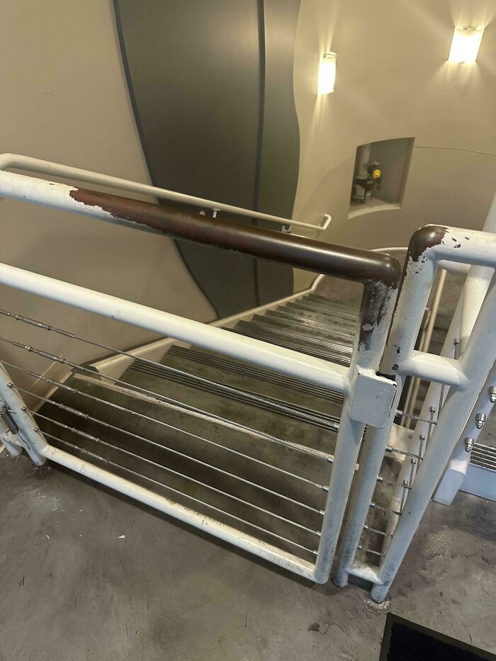 65 Everyday Things That Got Totally Loved (And Worn Out) Over The Years