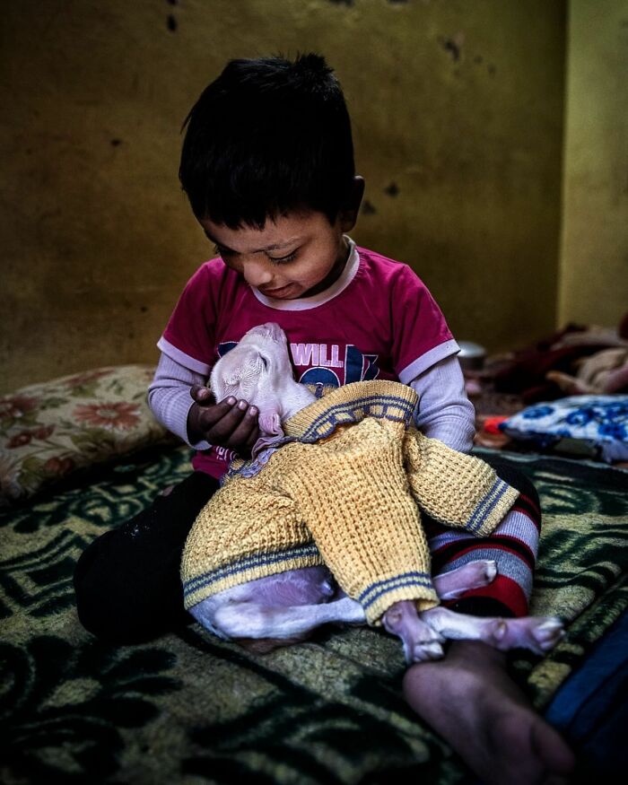 Wait Till You See These Hilarious And Heartwarming Street Moments! (40 Pics)