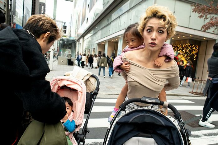 Wait Till You See These Hilarious And Heartwarming Street Moments! (40 Pics)