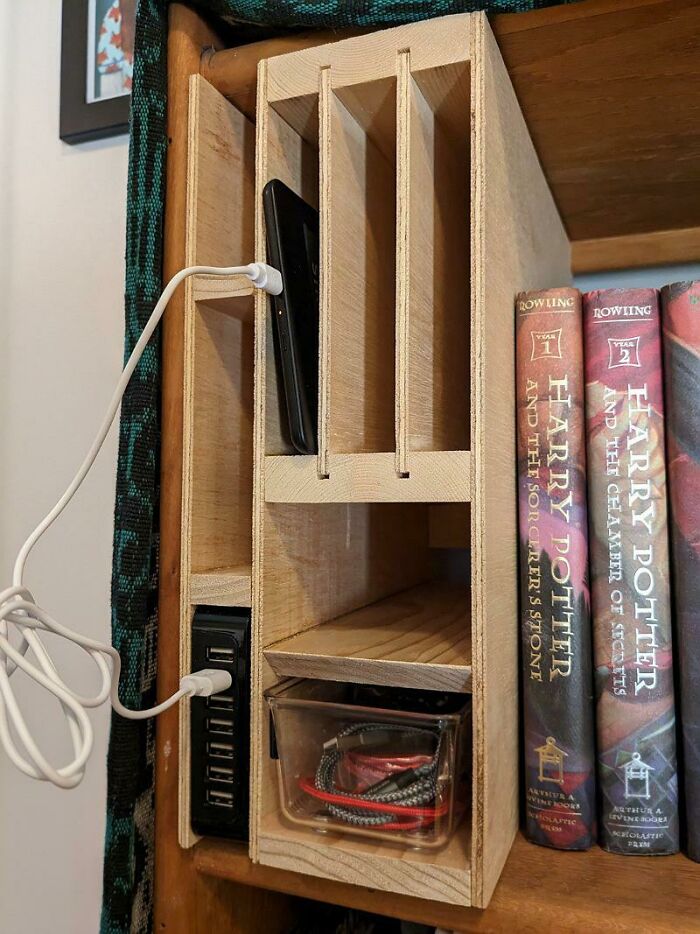 DIY USB Charging Station That Nails Cord Chaos