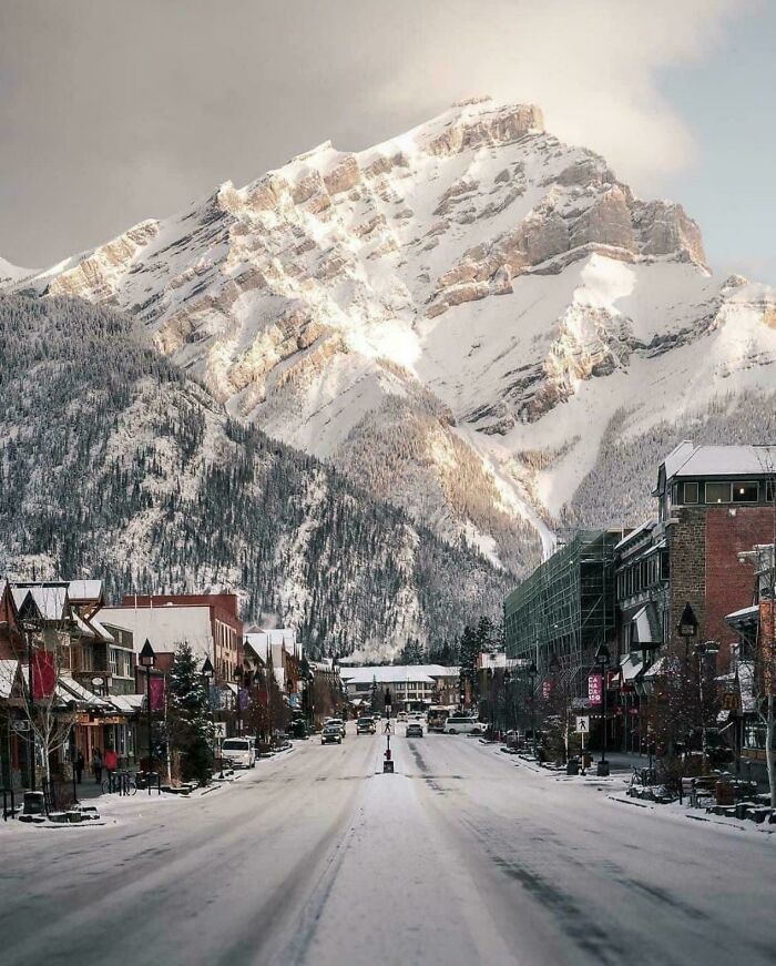 Banff, Alberta: Snow Goals
