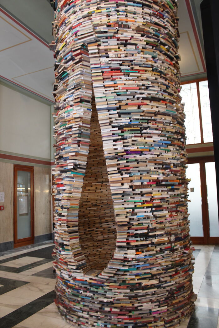 The World's Most Overhyped Tourist Spots That Totally Let Everyone Down