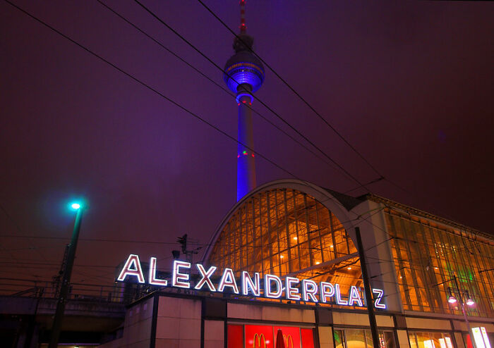 The World's Most Overhyped Tourist Spots That Totally Let Everyone Down