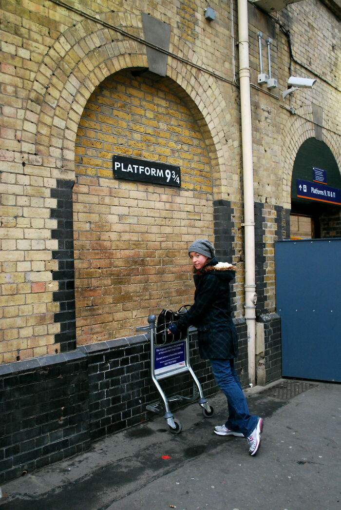 The World's Most Overhyped Tourist Spots That Totally Let Everyone Down