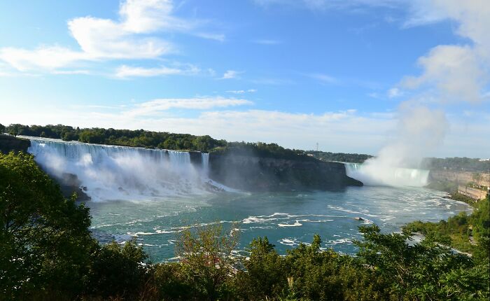 The World's Most Overhyped Tourist Spots That Totally Let Everyone Down