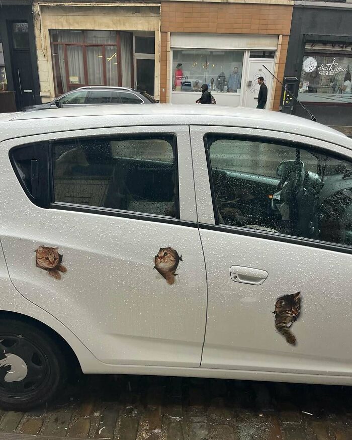 25 Weirdest Street Scenes in Brussels That Will Make You Say 'Wait, What?!'