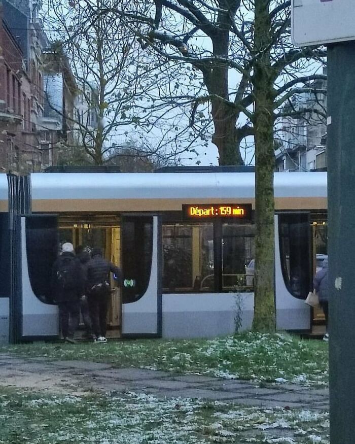 25 Weirdest Street Scenes in Brussels That Will Make You Say 'Wait, What?!'