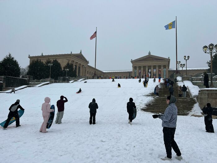 Art Museum Steps Are Serving Major Snow Vibes