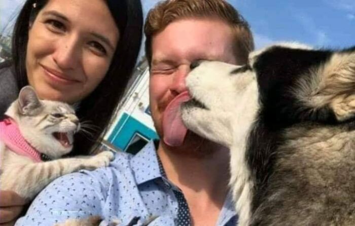 40 Photos That Show Humans And Animals Are Basically Best Buddies Forever