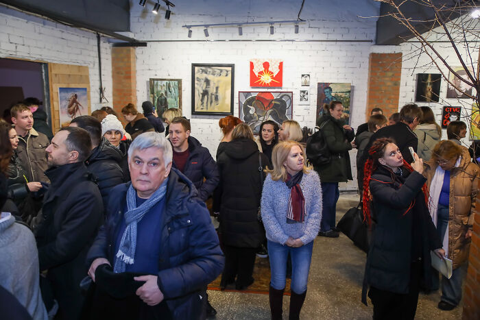 Paint, Power Outages, and Crazy Cold: An Artist’s Wild Winter in a Frontline City