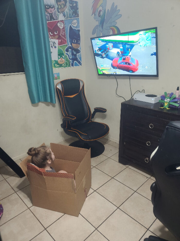 Bought My Daughter A Gaming Chair and This Happened