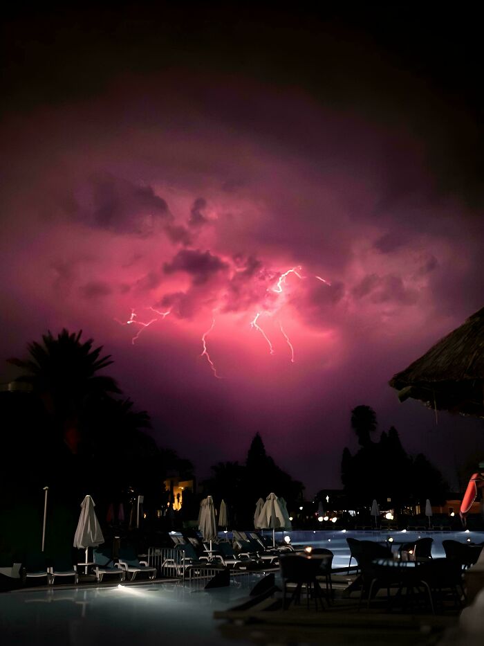 Snapped This Totally Normal but Somehow Cool Pic In Turkey