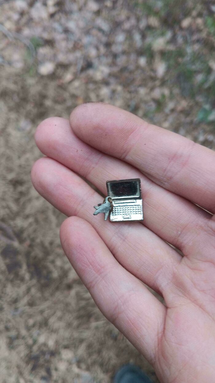 Meet My Mini Laptop, For When Size Really Does Matter