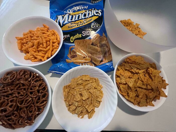 Sorted My Snack Mix Like A Boss – Now It’s All Nice and Neat