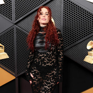 Wait, They Actually Wore That?! The 15 Most Jaw-Dropping Grammy 2026 Red Carpet Oopsies