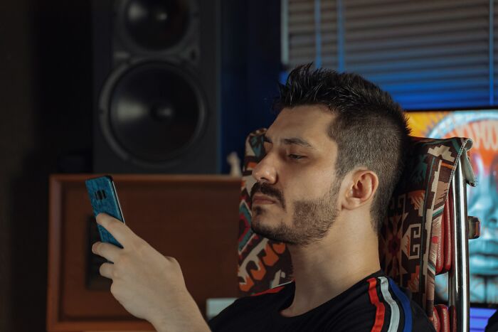 When Friendships Say Goodbye: 52 Stories That'll Make You Go 'Wait, What?'