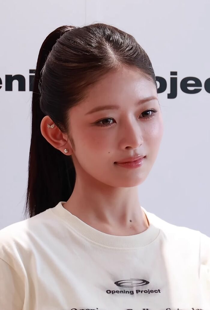 Rei: The Rapper-Singer With Secret Swimmer Skills