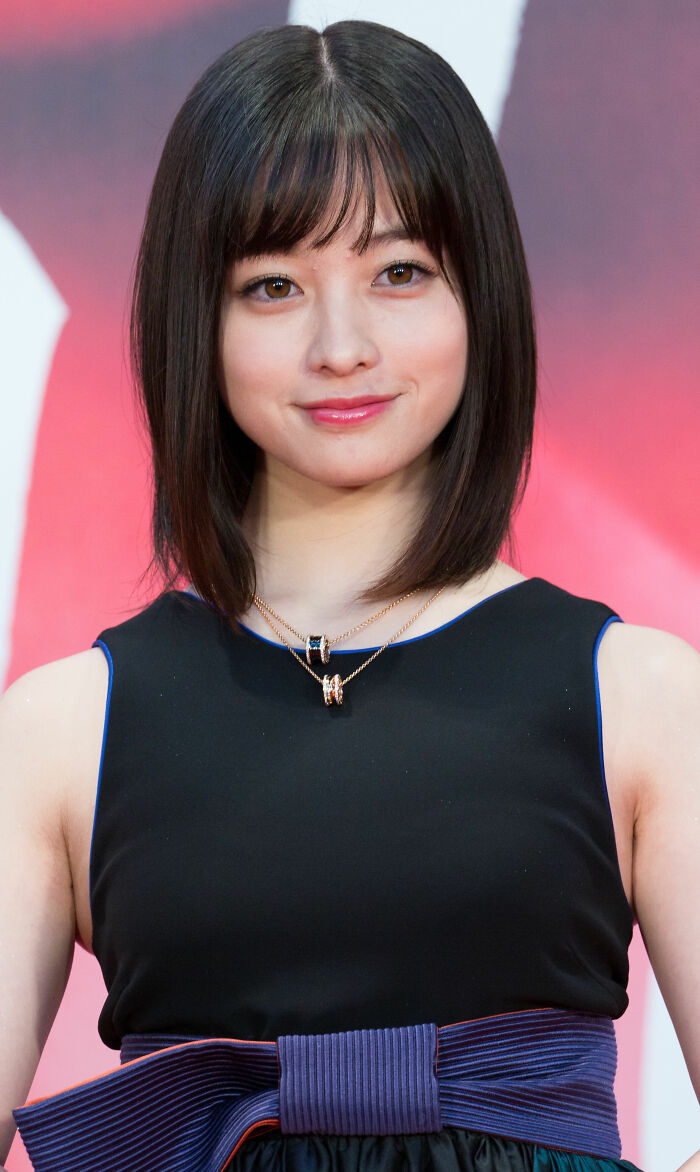Kanna Hashimoto: Actress and Millionaire Quiz Champ