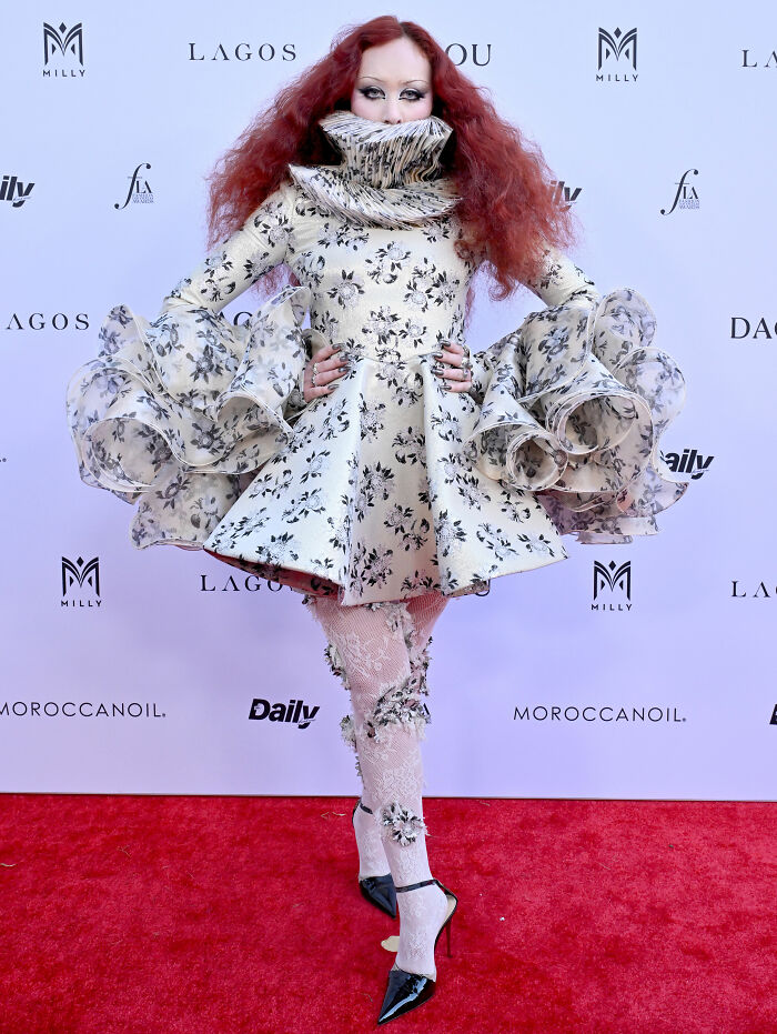 The 2025 Fashion Awards Outfit That Covered Her Mouth (Literally)