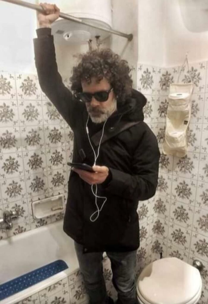 Experts Say Keep Your Daily Rituals, Even When Working From Home