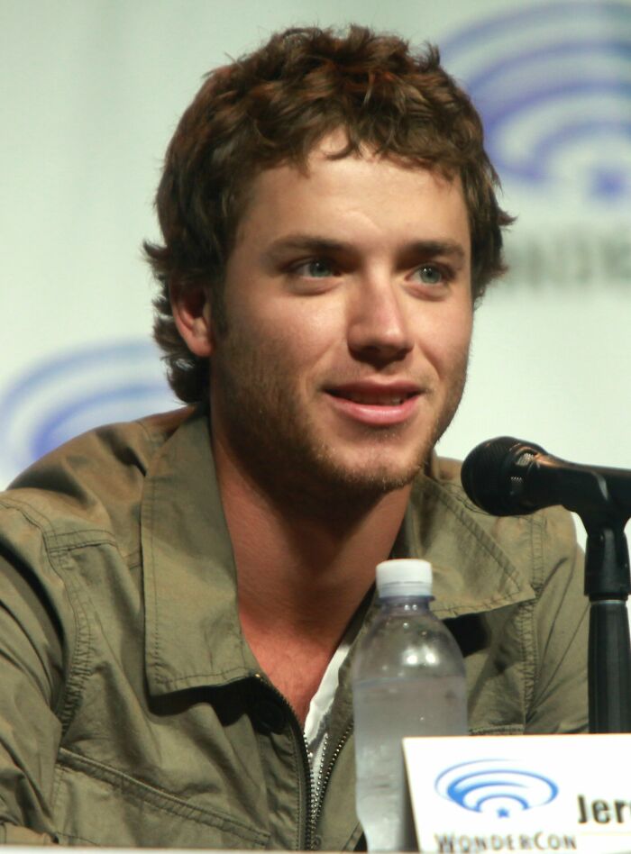 Jeremy Sumpter: The Peter Pan Guy, 37