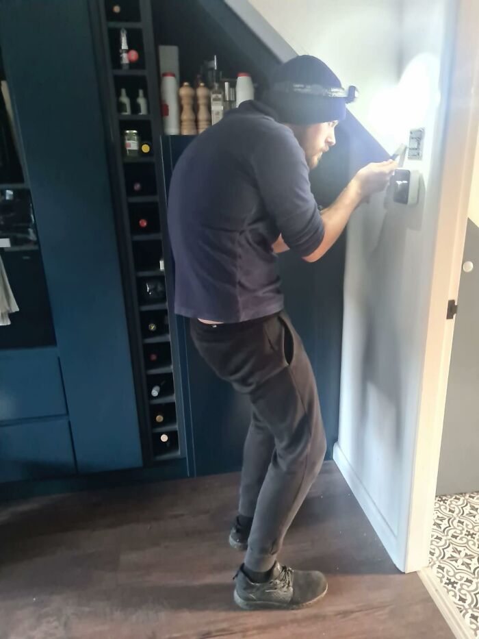 Wait Till You See These Men’s Weirdest Poses That Are Hilariously ‘Ick’