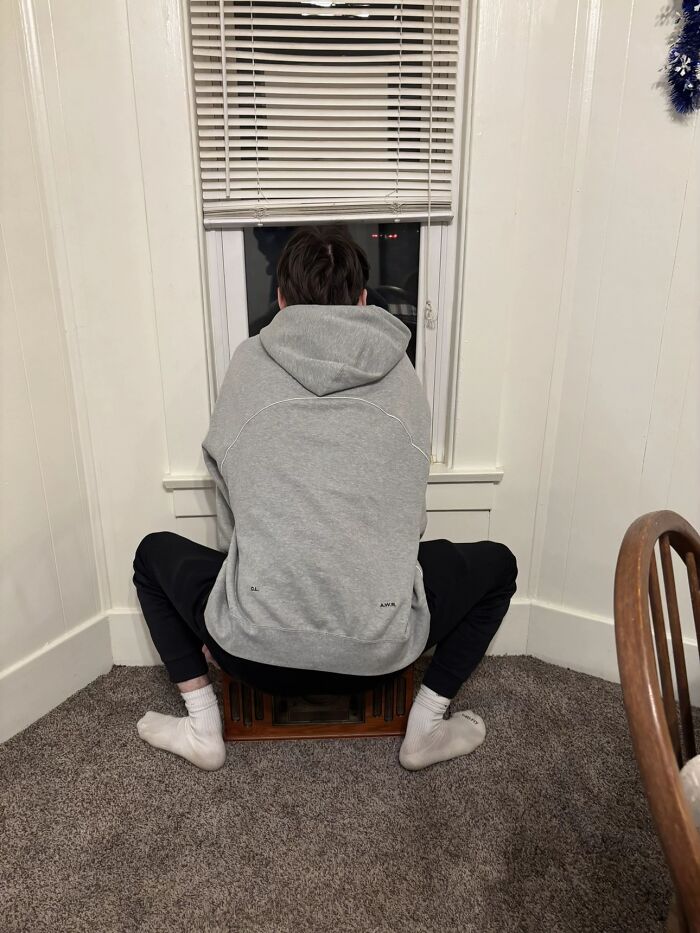 Wait Till You See These Men’s Weirdest Poses That Are Hilariously ‘Ick’