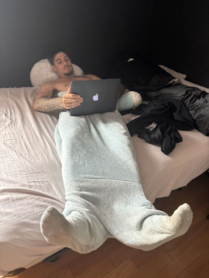 Wait Till You See These Men’s Weirdest Poses That Are Hilariously ‘Ick’