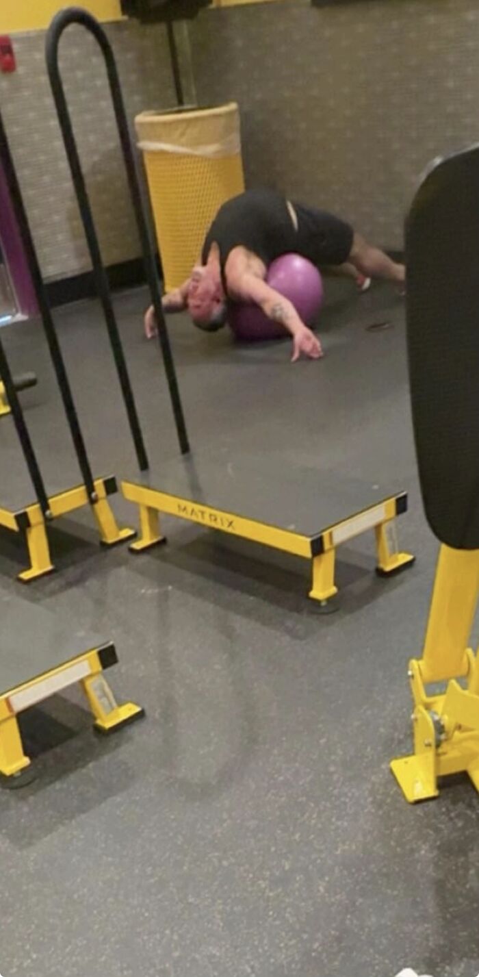 Wait Till You See These Men’s Weirdest Poses That Are Hilariously ‘Ick’