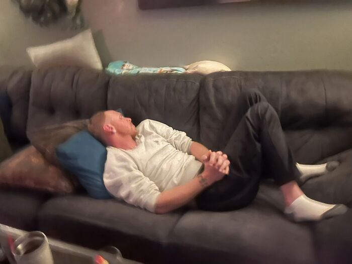 Wait Till You See These Men’s Weirdest Poses That Are Hilariously ‘Ick’