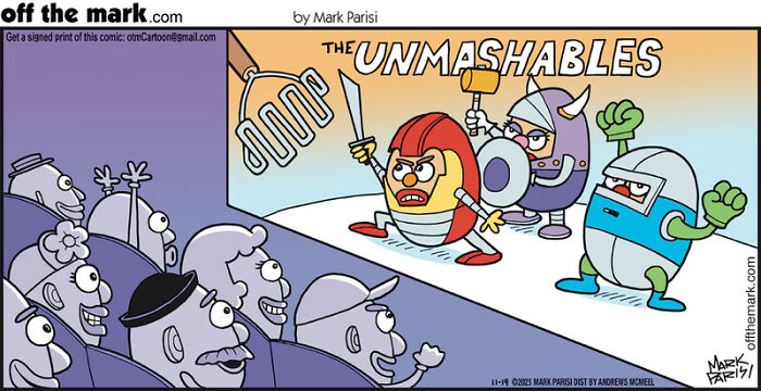 Wait Till You See How Animals & Stuff React to Horror Movies!