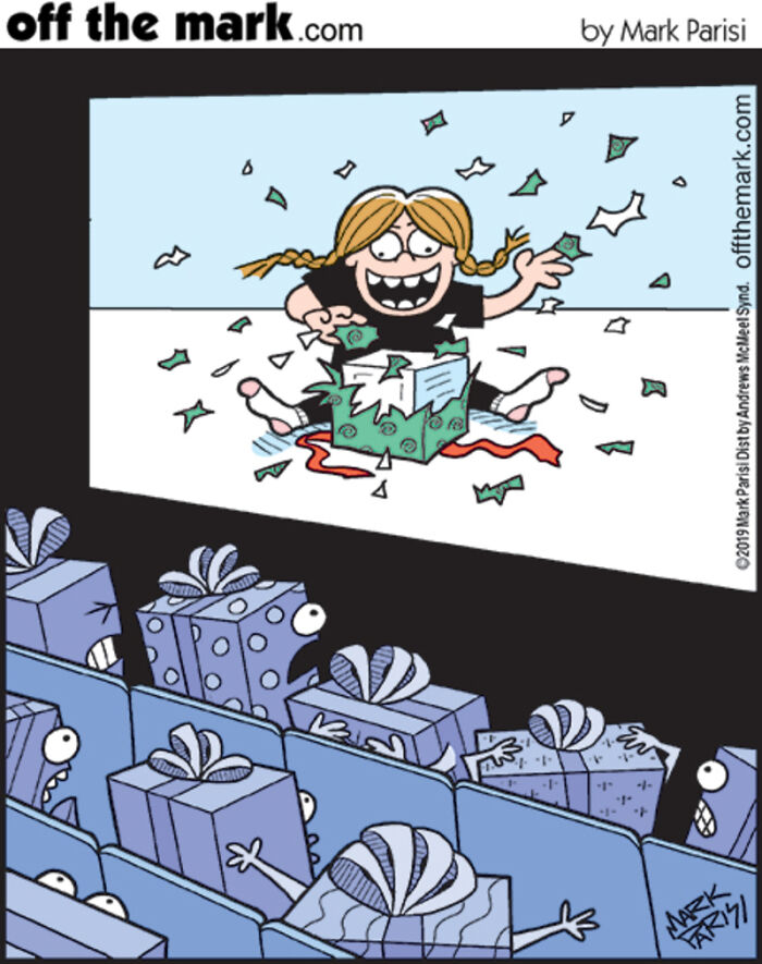 Wait Till You See How Animals & Stuff React to Horror Movies!