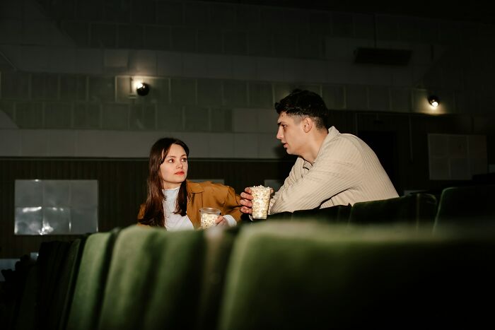 First Dates That Flopped So Hard, You'll Laugh (or Cringe!)