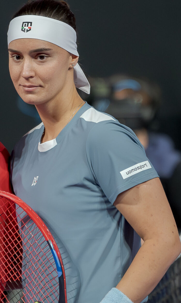 Anhelina Kalinina: Ukraine’s Tennis Ace, 29