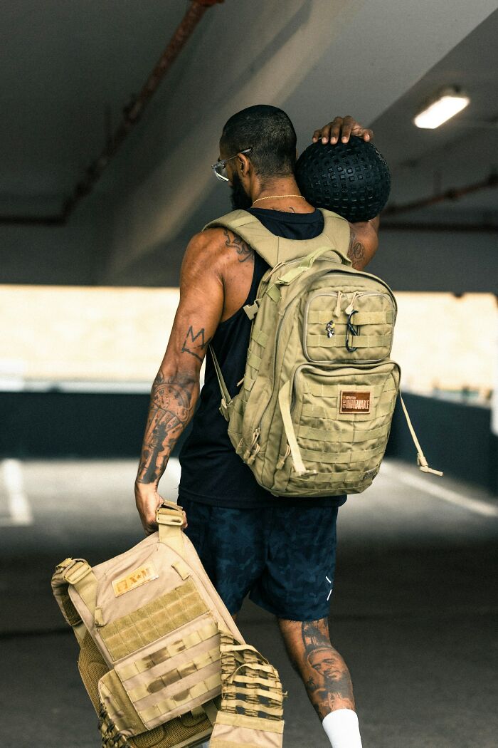 Wait, They Actually Ranked That?! 50 Epic Fails of Guys Trying (And Failing) to Be Alpha